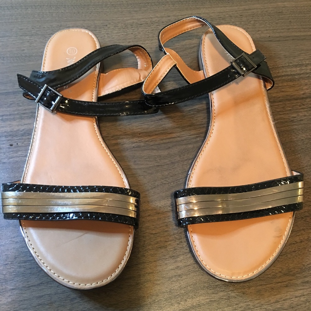 GREAT SUMMER SANDAL 🖤